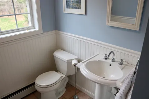 20 Winslow Drive Newmarket NH 03857-2198
