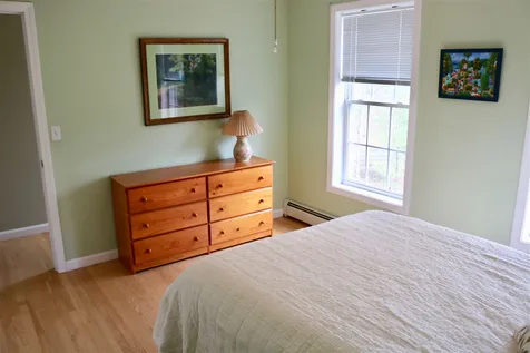 20 Winslow Drive Newmarket NH 03857-2198