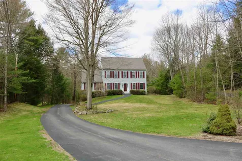 20 Winslow Drive Newmarket NH 03857-2198