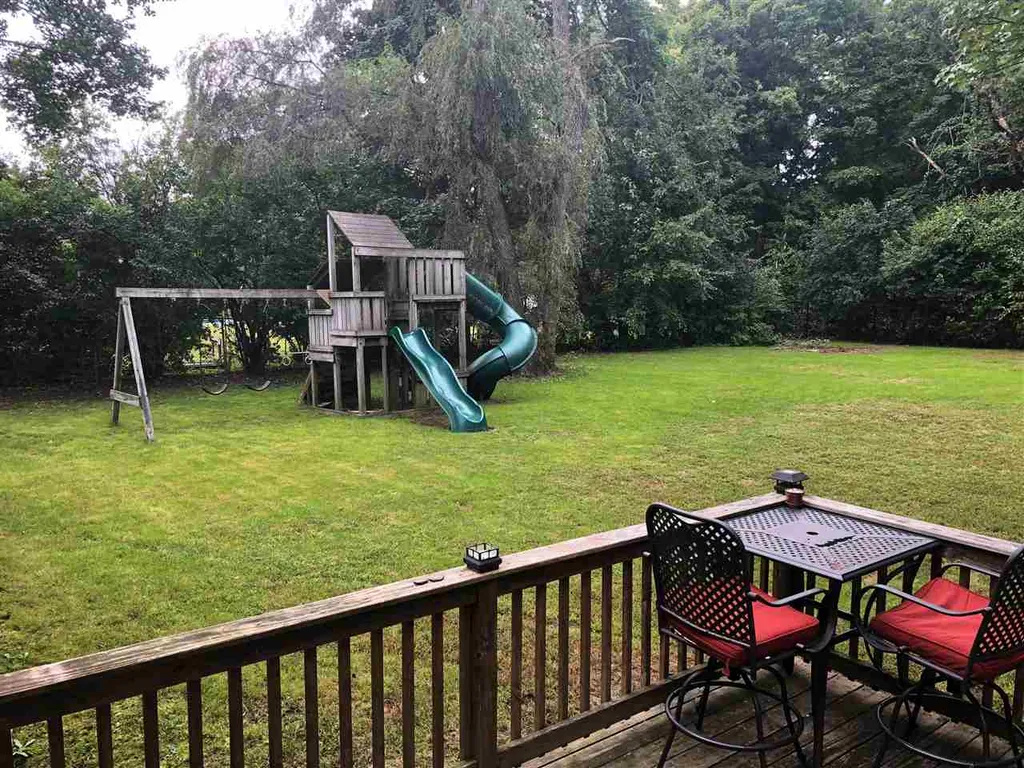 51 South Road North Hampton NH 03862