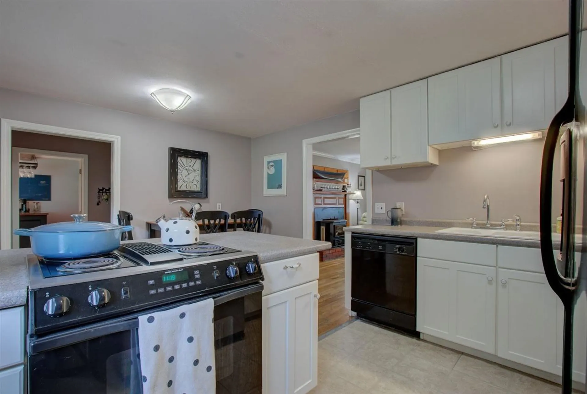 51 South Road North Hampton NH 03862
