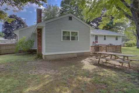 51 South Road North Hampton NH 03862