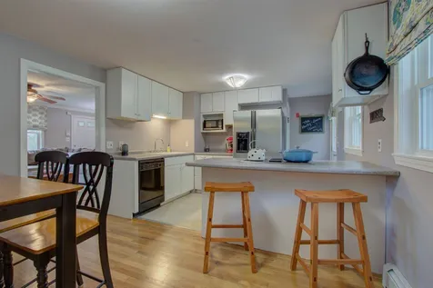 51 South Road North Hampton NH 03862