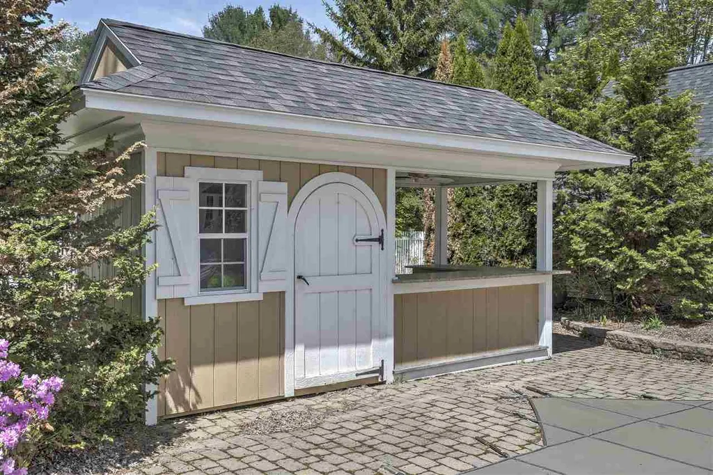 94 Hurricane Road Keene NH 03431
