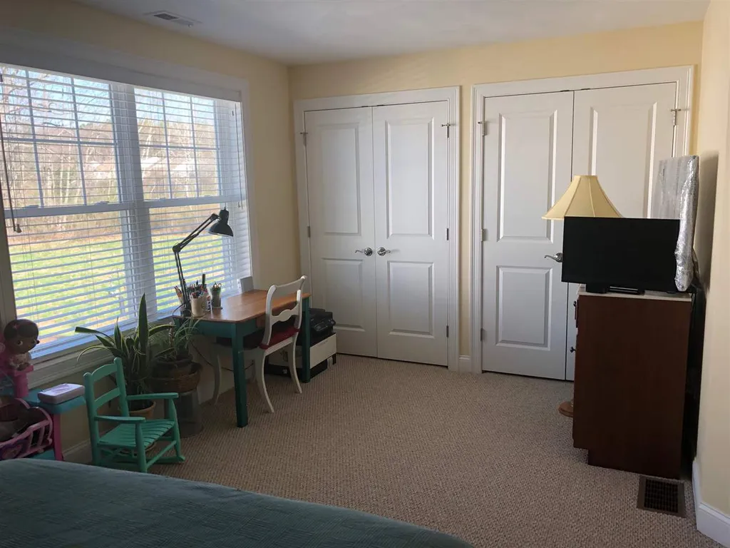 17 Sierra Hill Drive Dover NH 03820