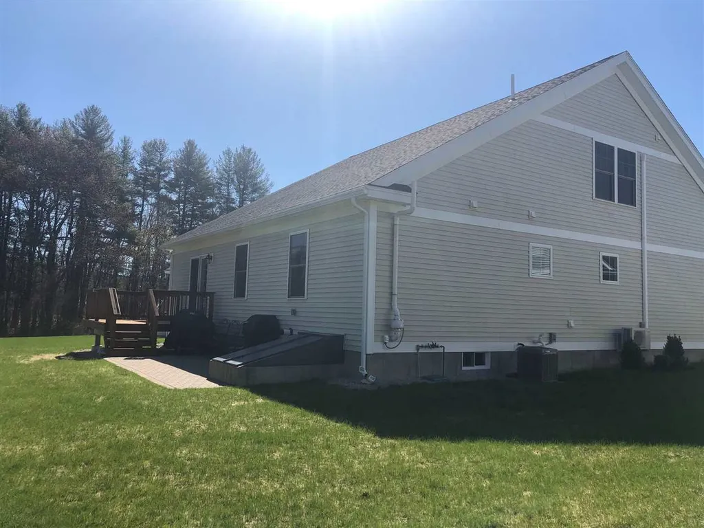17 Sierra Hill Drive Dover NH 03820