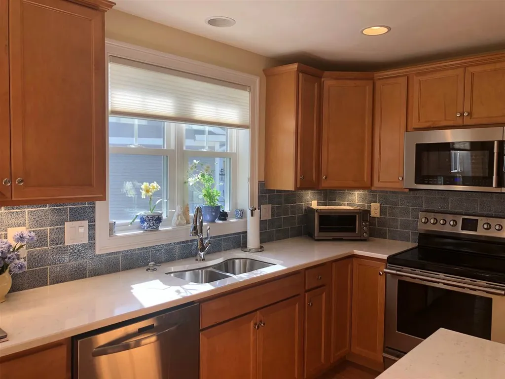 17 Sierra Hill Drive Dover NH 03820