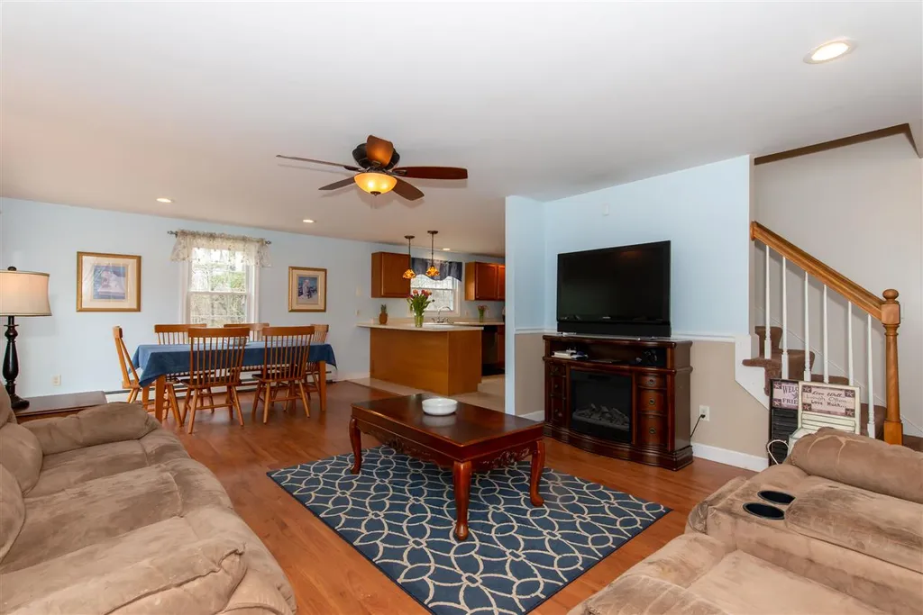 286 Oak Hill Road Barrington NH 03825