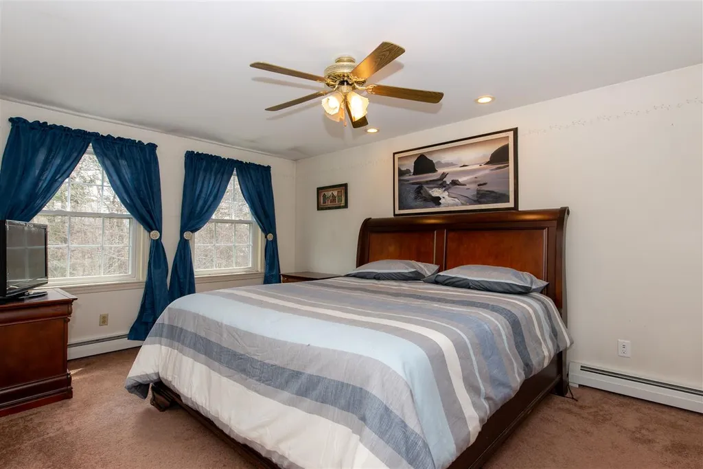 286 Oak Hill Road Barrington NH 03825