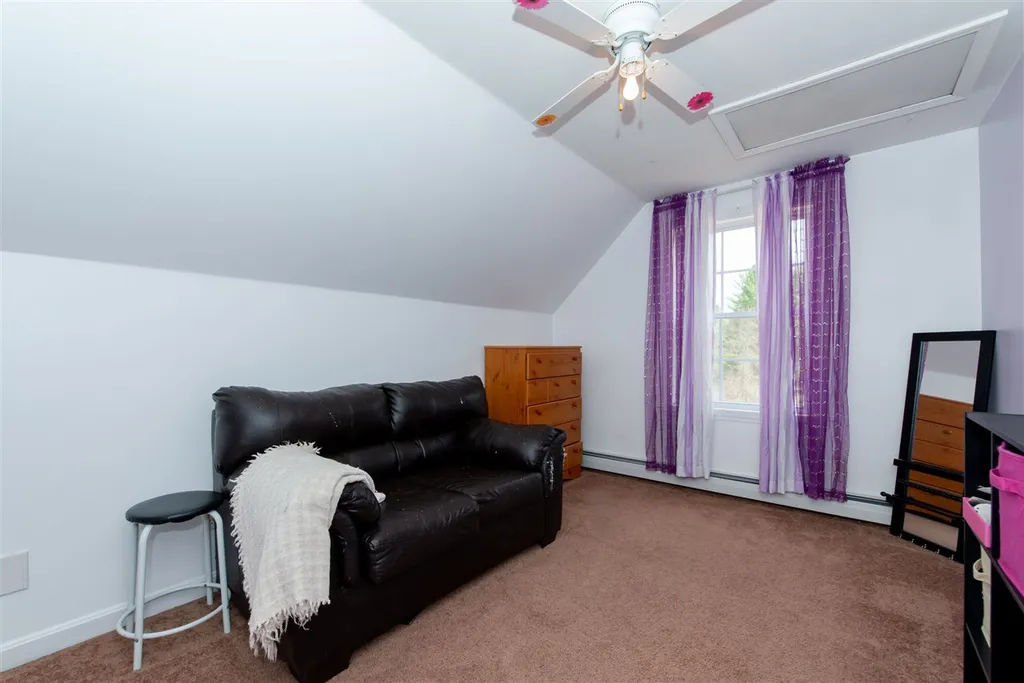 286 Oak Hill Road Barrington NH 03825