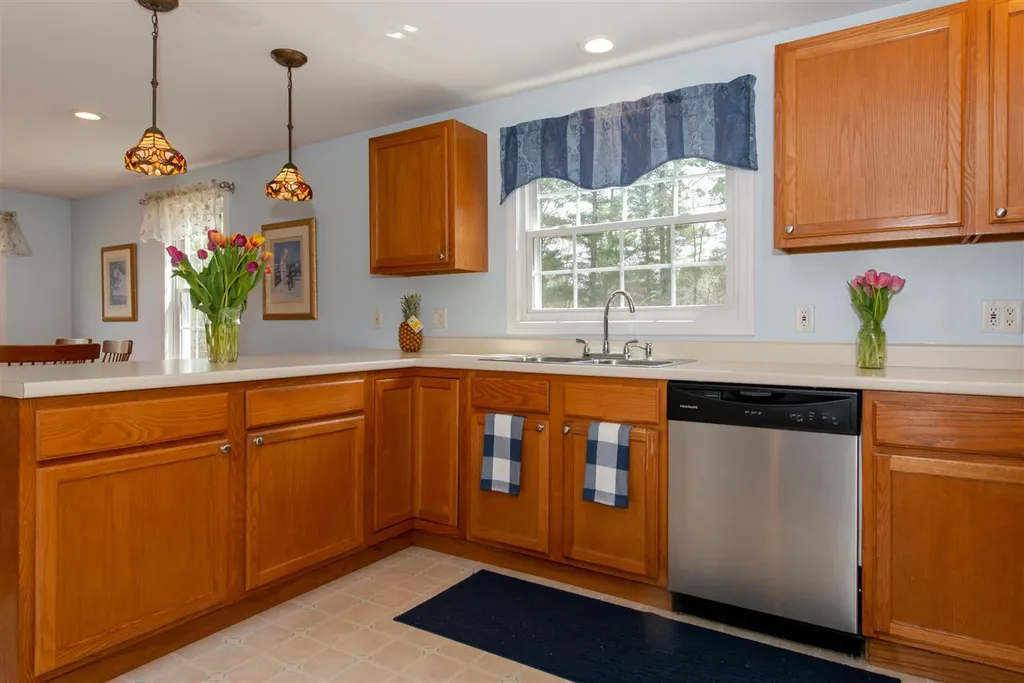 286 Oak Hill Road Barrington NH 03825