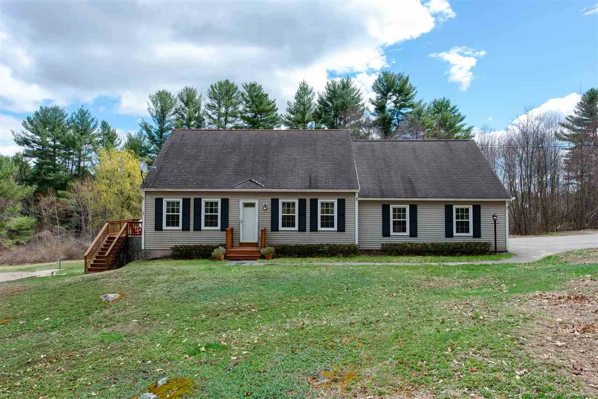 286 Oak Hill Road Barrington NH 03825