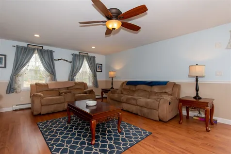 286 Oak Hill Road Barrington NH 03825