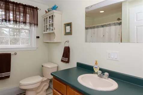 286 Oak Hill Road Barrington NH 03825