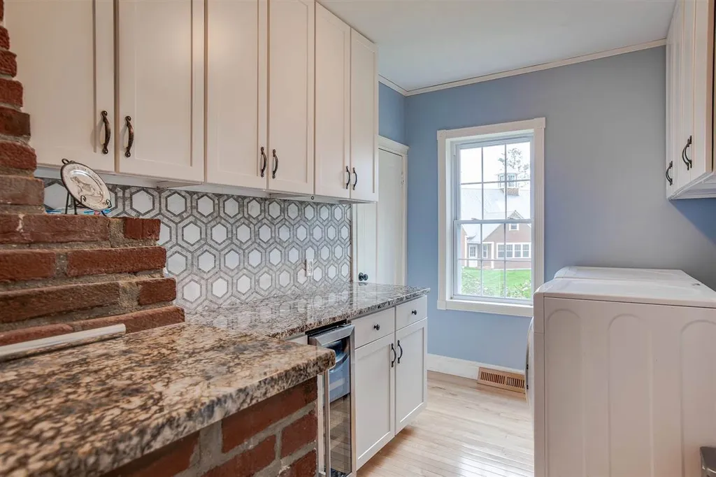 627 Haverhill Road Chester NH 03036