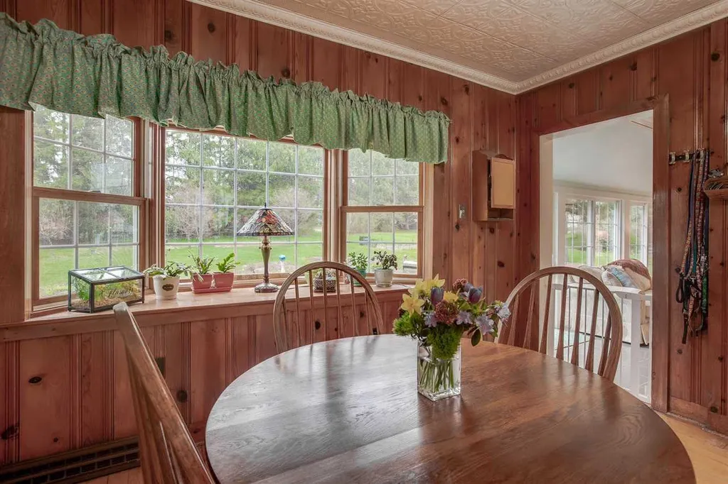 627 Haverhill Road Chester NH 03036