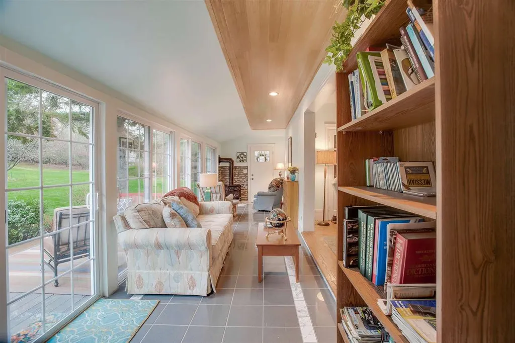 627 Haverhill Road Chester NH 03036