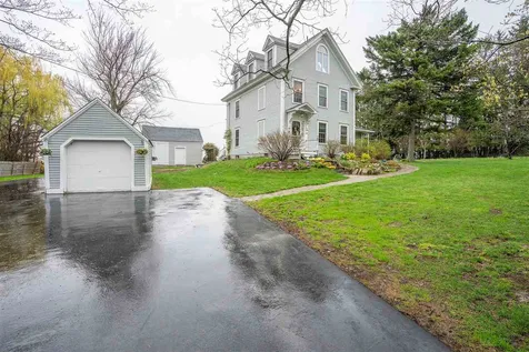 627 Haverhill Road Chester NH 03036