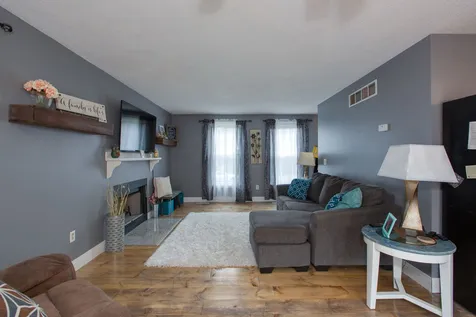 29 Wright Road Derry NH 03038