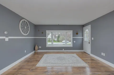 29 Wright Road Derry NH 03038