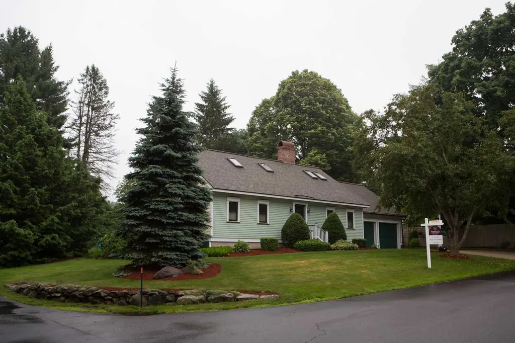15 Towle Avenue Exeter NH 03833