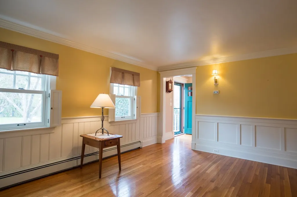 15 Towle Avenue Exeter NH 03833