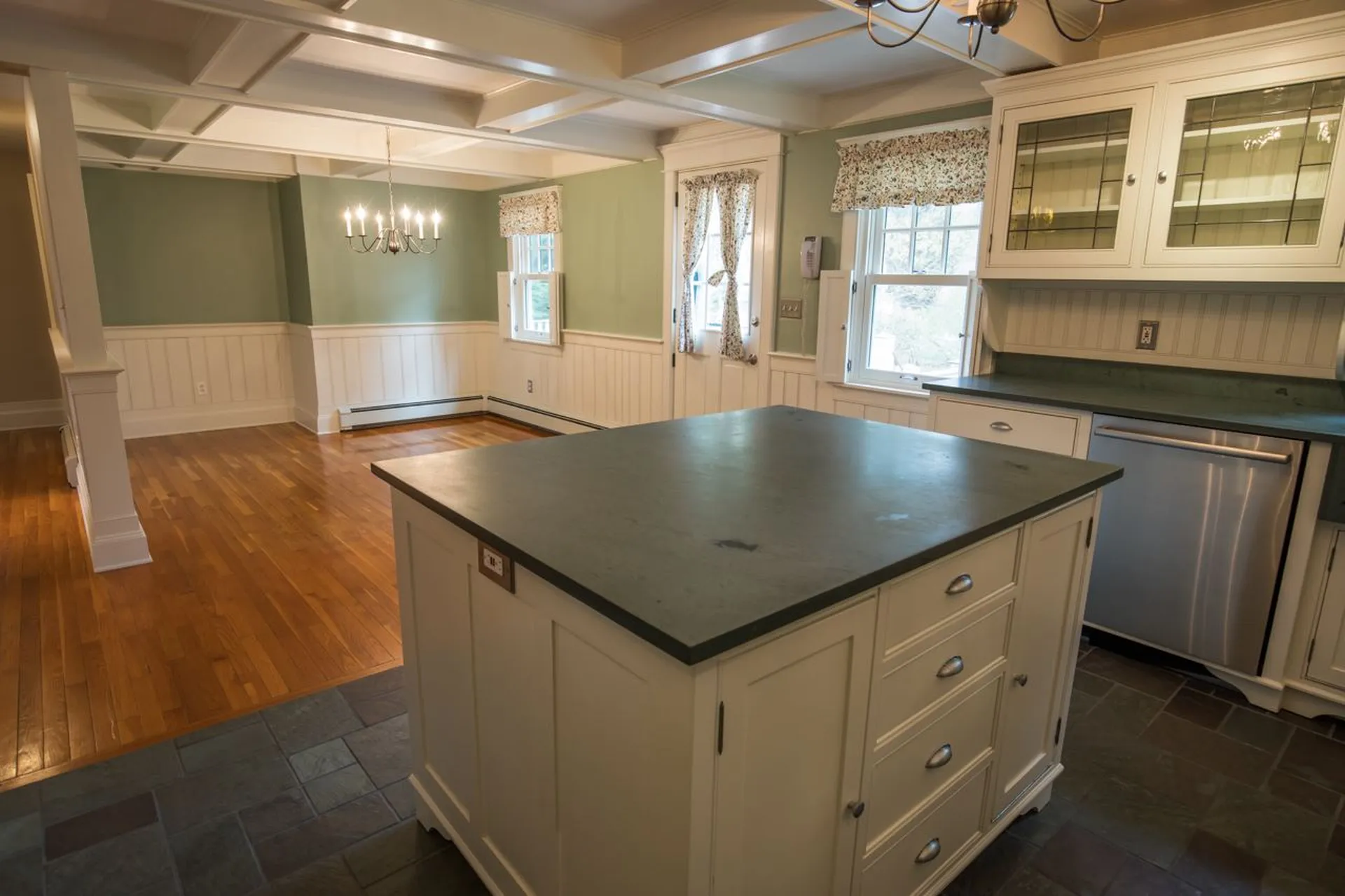 15 Towle Avenue Exeter NH 03833