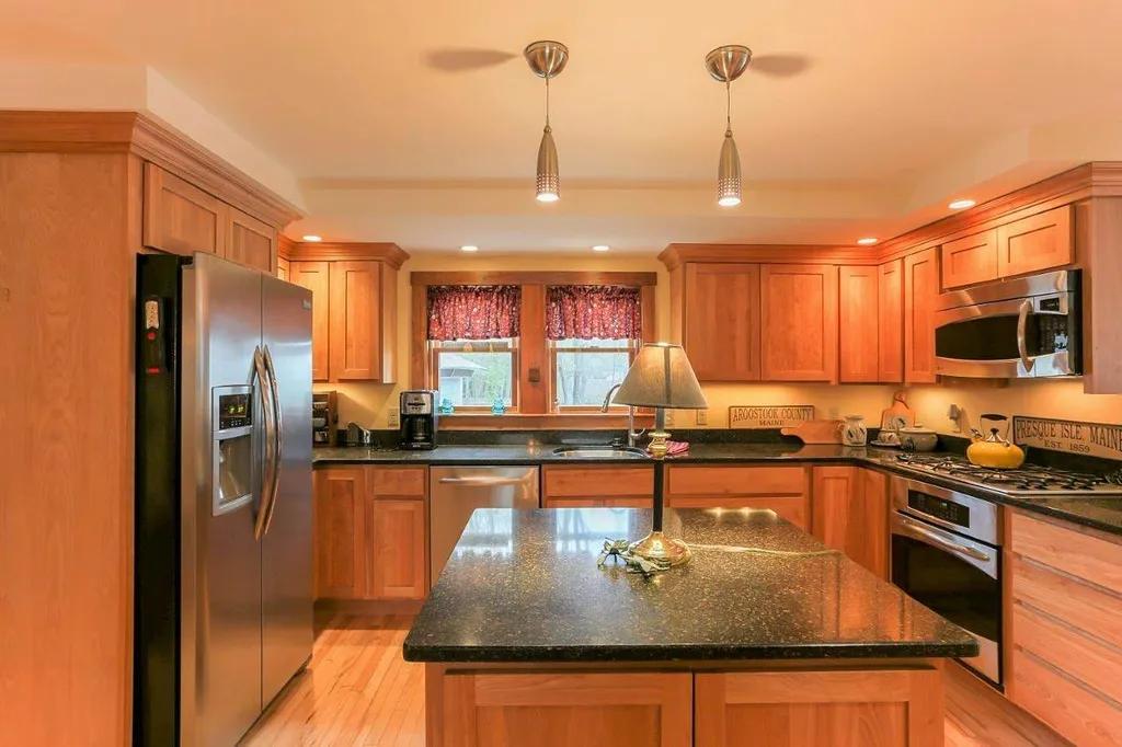 71 Young Street South Berwick ME 03908