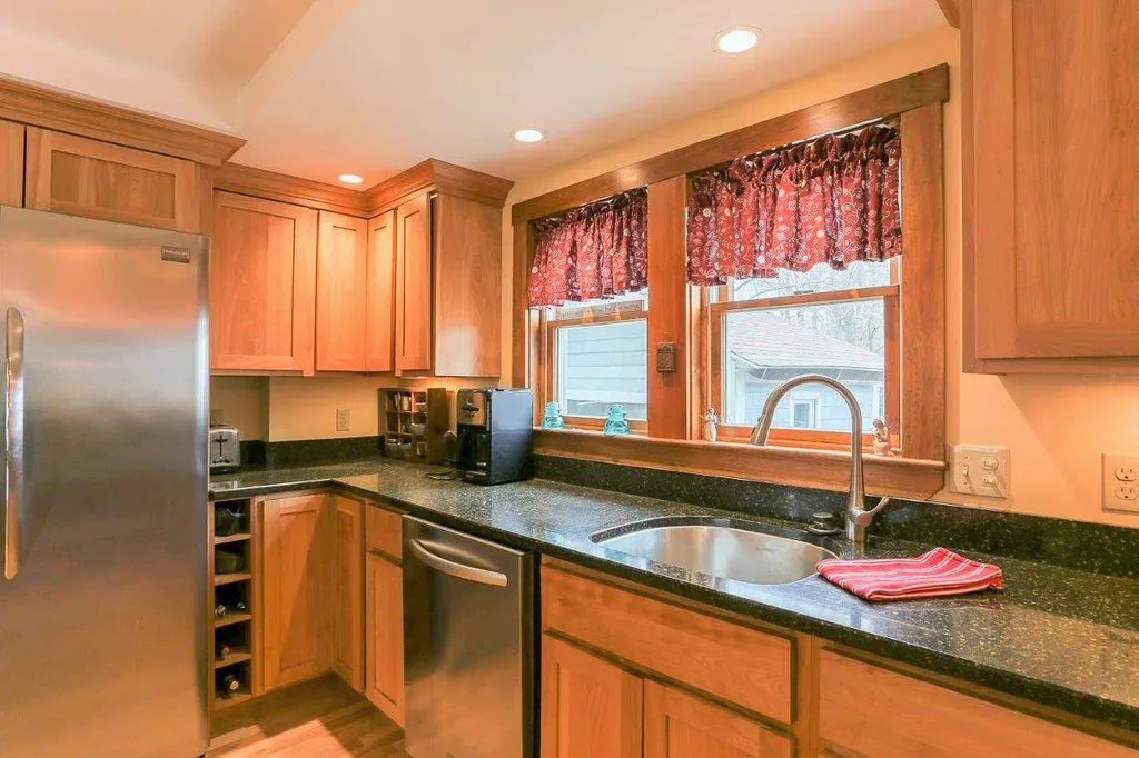 71 Young Street South Berwick ME 03908