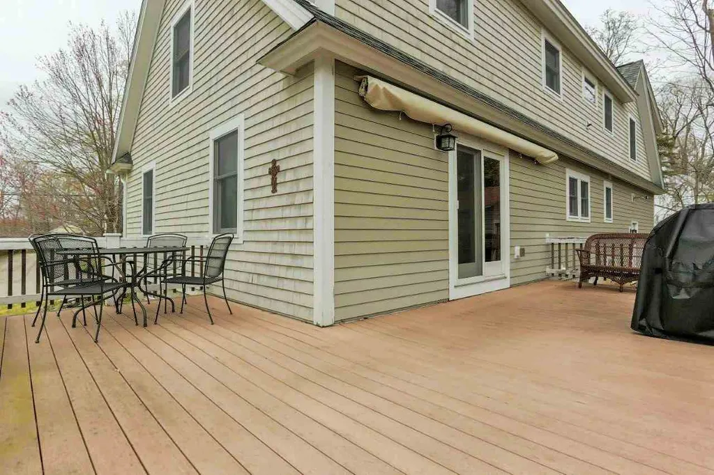 71 Young Street South Berwick ME 03908
