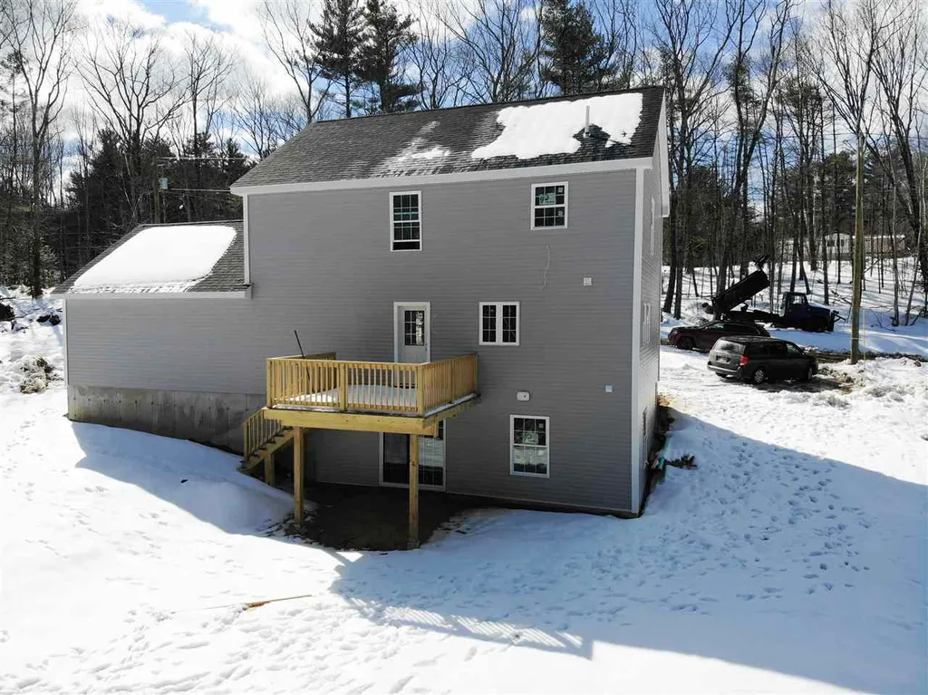4 Levesque Lane Mont Vernon NH 03057