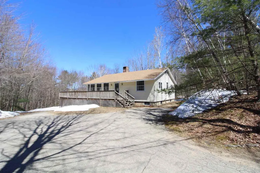 560 East Main Street Conway, NH