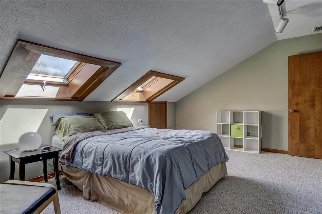 8 Meadowcrest Road Hooksett NH 03106