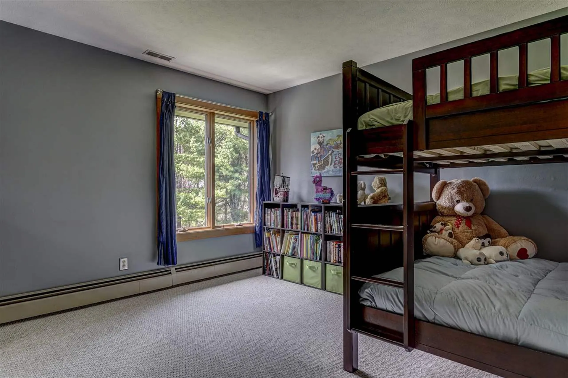 8 Meadowcrest Road Hooksett NH 03106