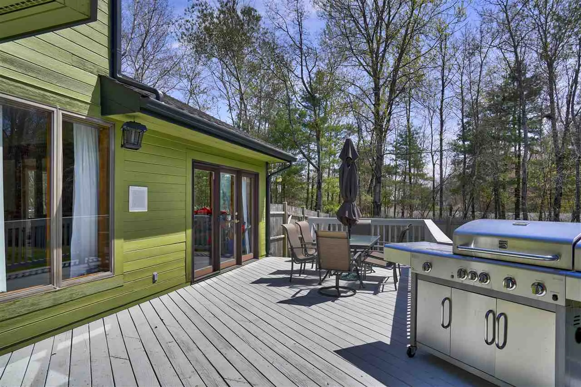 8 Meadowcrest Road Hooksett NH 03106