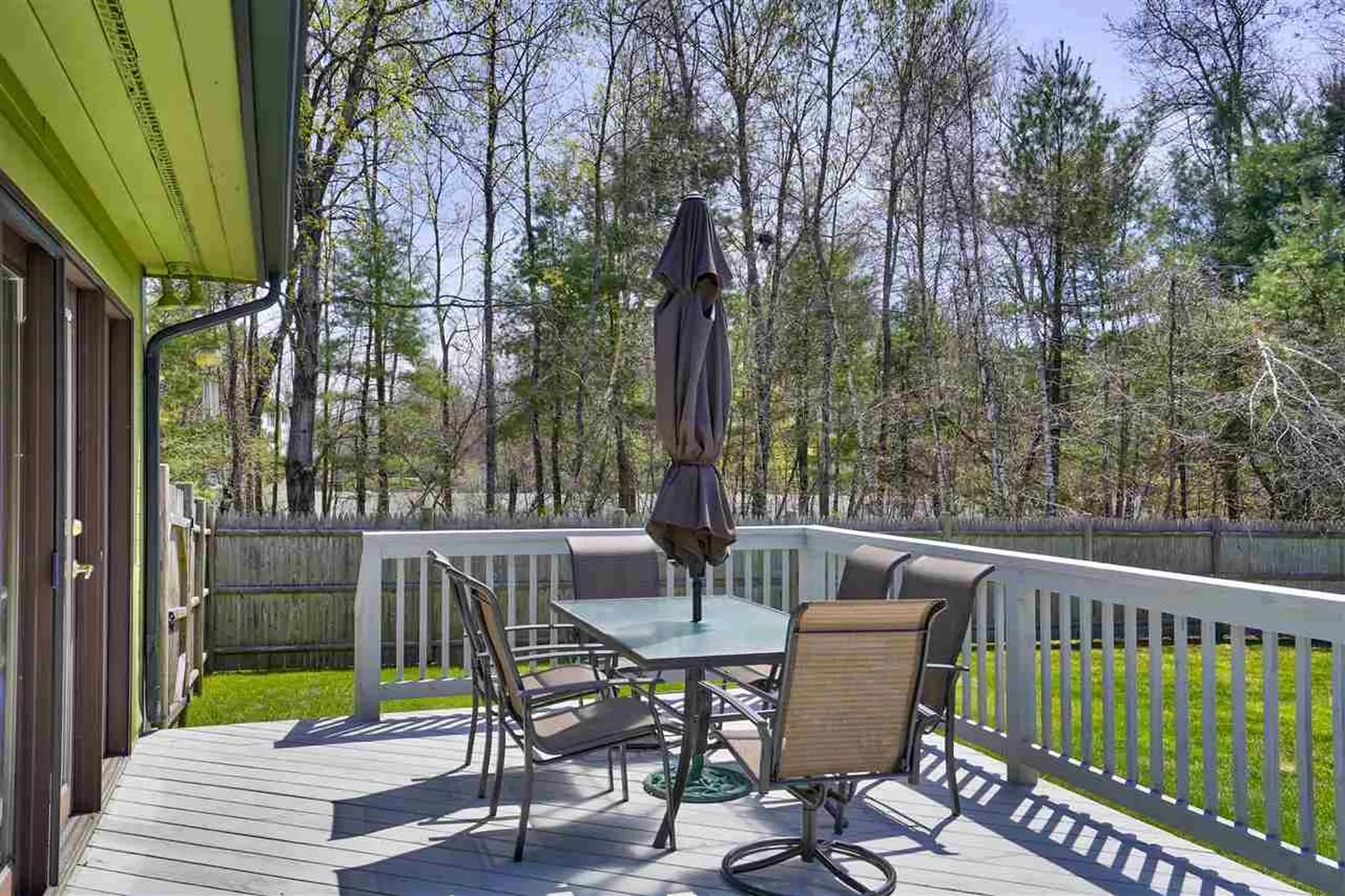 8 Meadowcrest Road Hooksett NH 03106