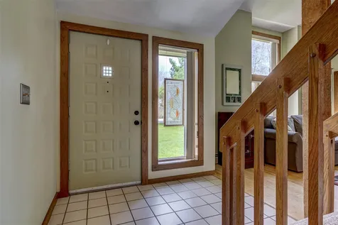 8 Meadowcrest Road Hooksett NH 03106