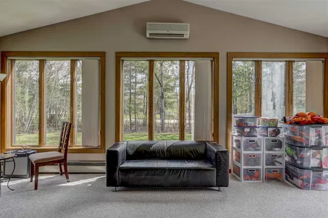 8 Meadowcrest Road Hooksett NH 03106