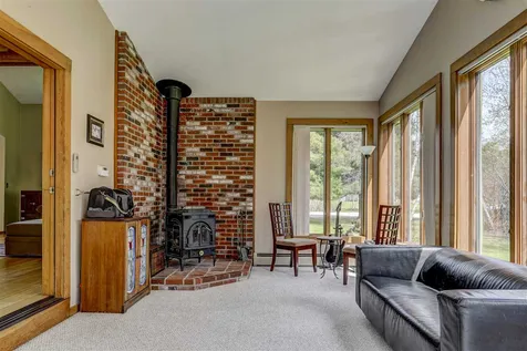 8 Meadowcrest Road Hooksett NH 03106