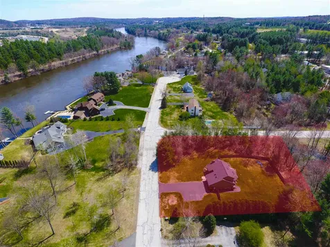 8 Meadowcrest Road Hooksett NH 03106