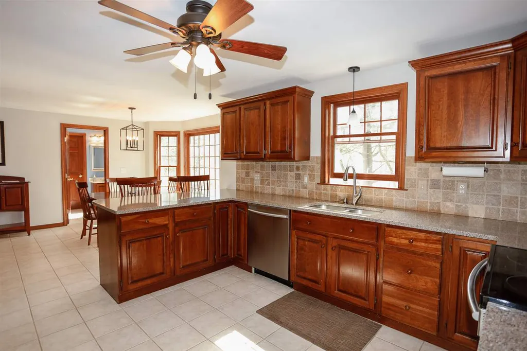 5 Diana Drive Salem NH 03079