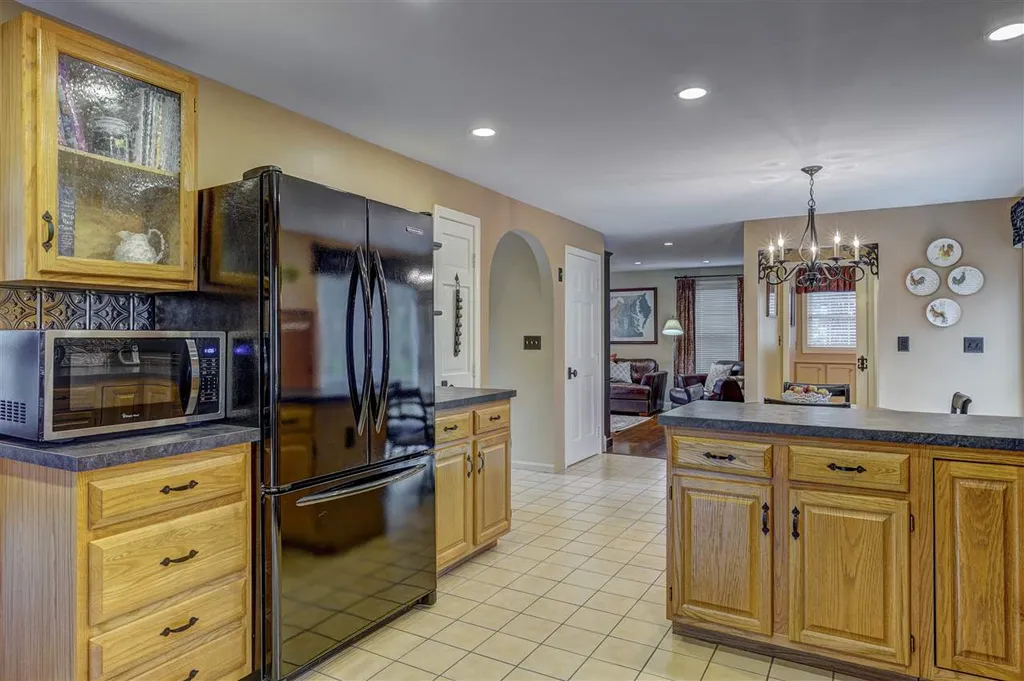 191 Beals Road Bedford NH 03110