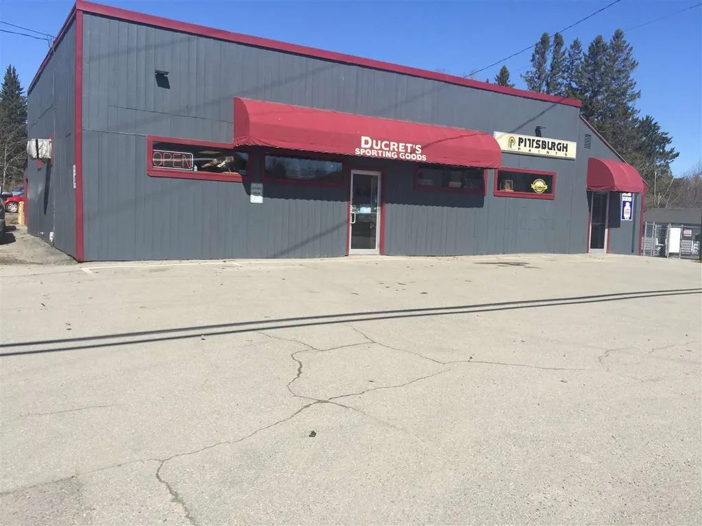 133 Main Street Colebrook NH 03576