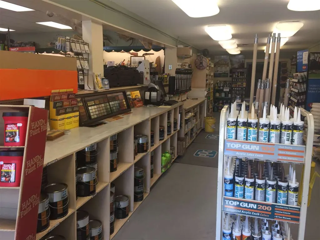133 Main Street Colebrook NH 03576
