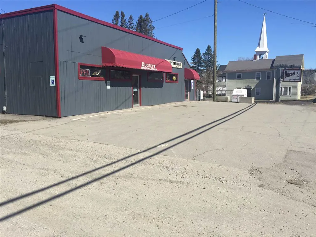 133 Main Street Colebrook NH 03576