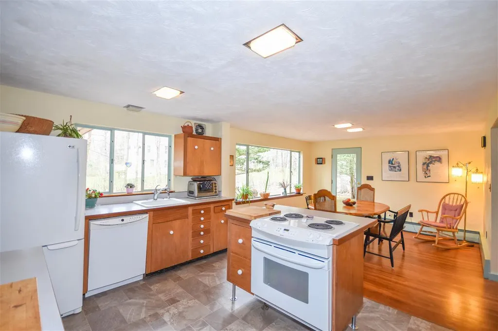 6 Woodland Road Dover NH 03820