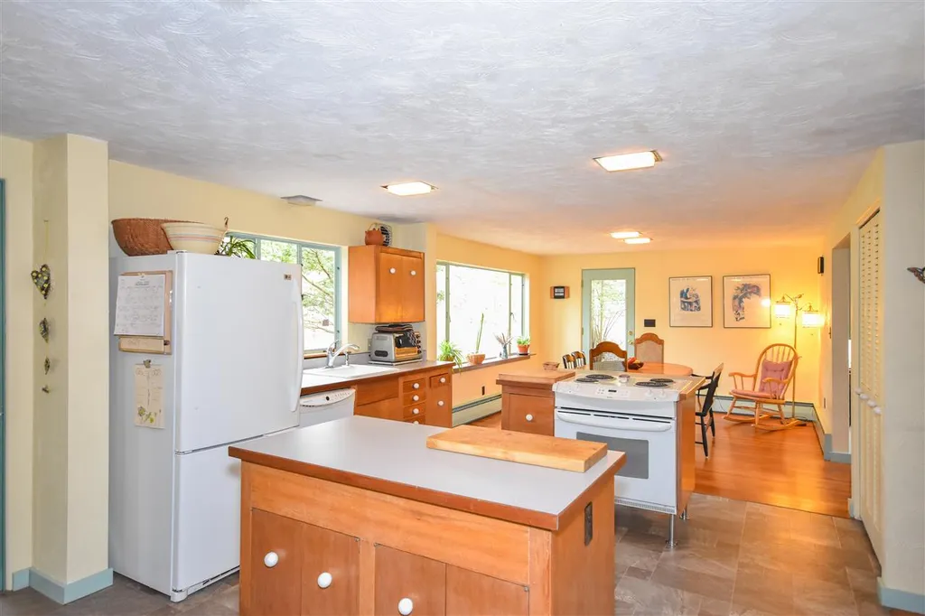 6 Woodland Road Dover NH 03820