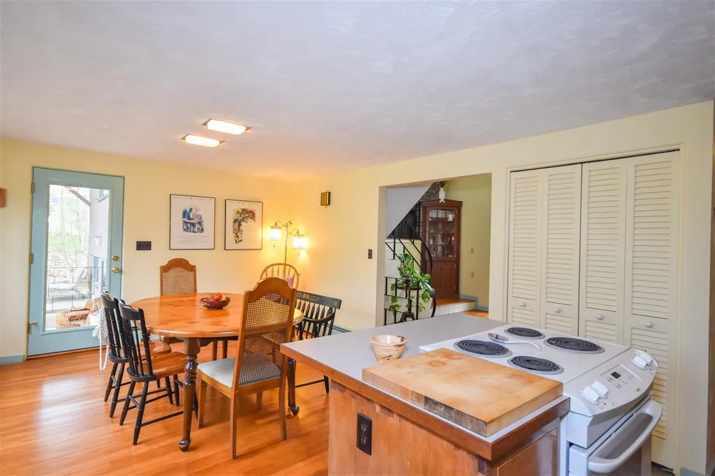 6 Woodland Road Dover NH 03820