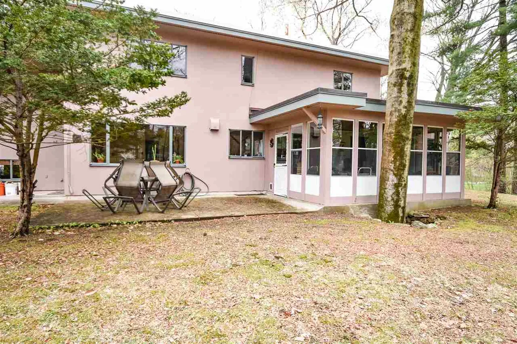 6 Woodland Road Dover NH 03820