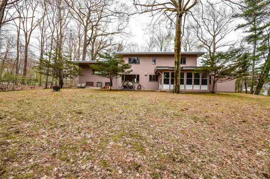 6 Woodland Road Dover NH 03820